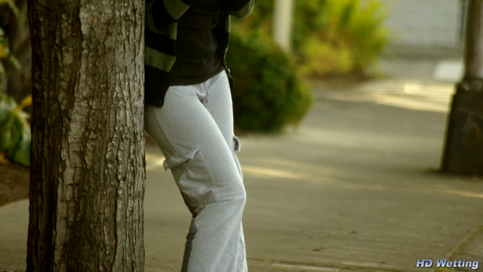 city-7 Wetting her pants in public