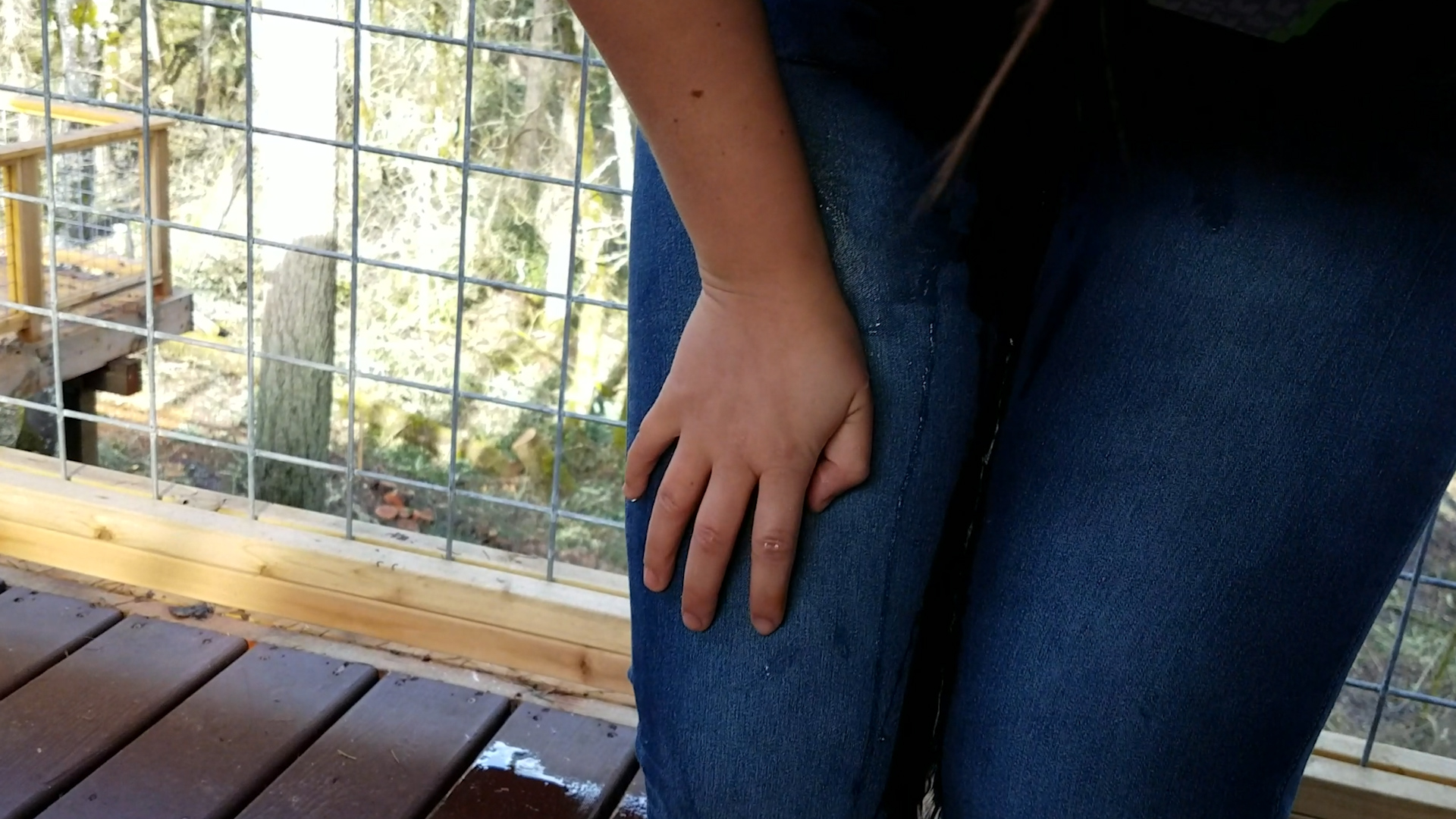 hold-6
