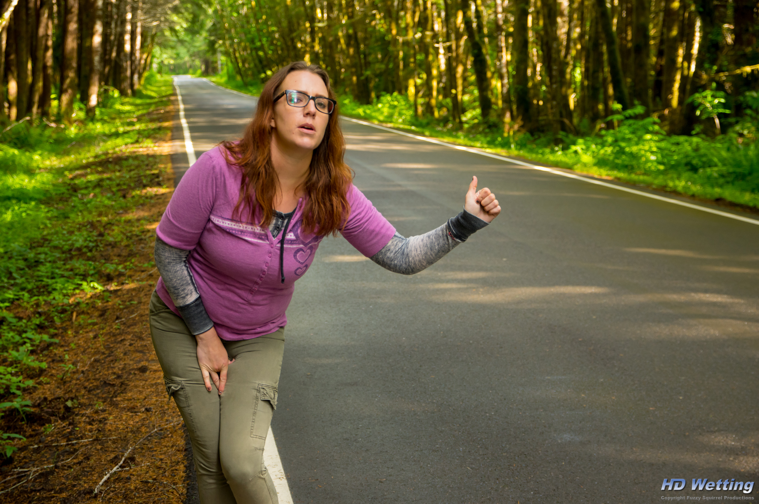gallery_123 Alisha is desperate to pee while hitchhiking