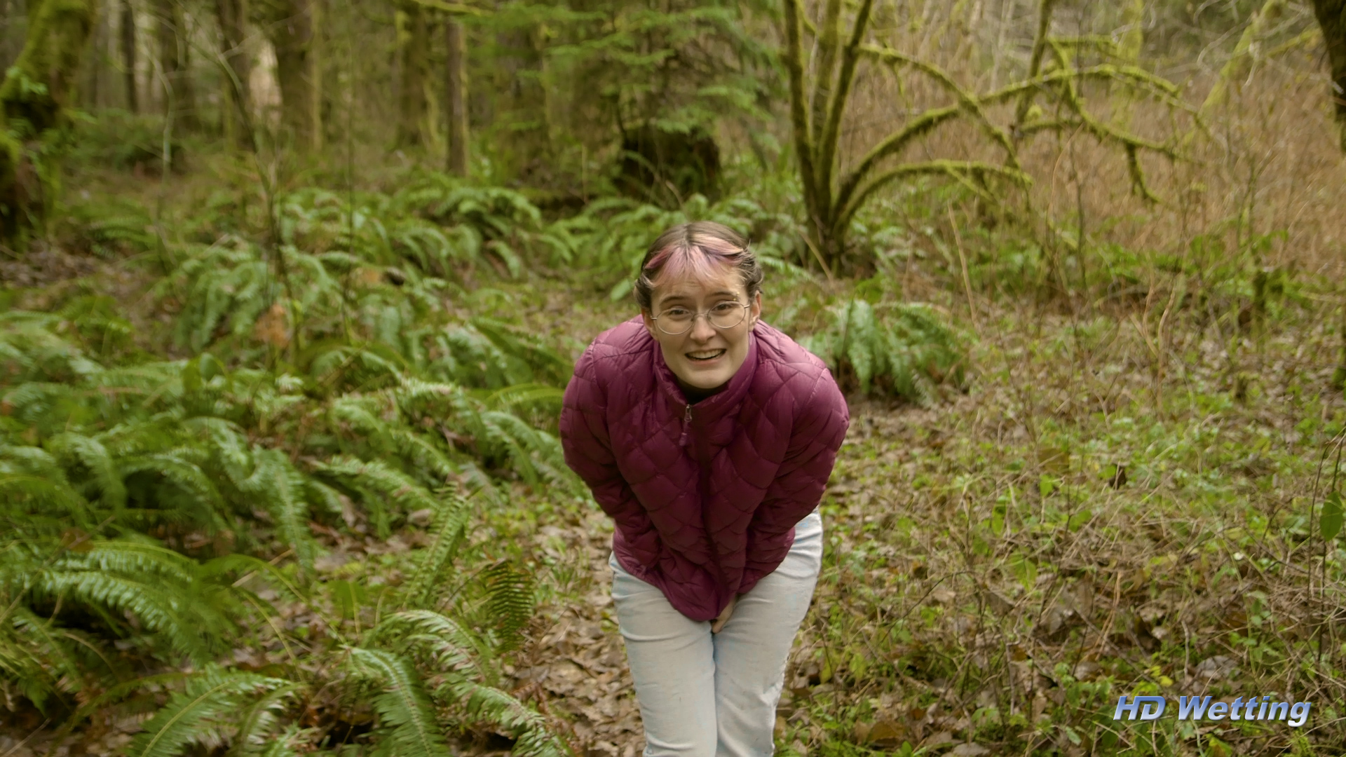 cold-2 Struggling not to pee her pants