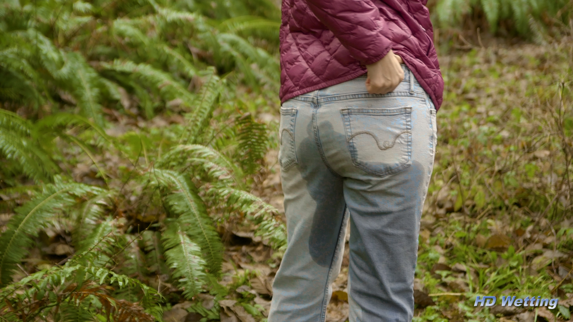 cold-9 Close up of her ass after she peed in her pants