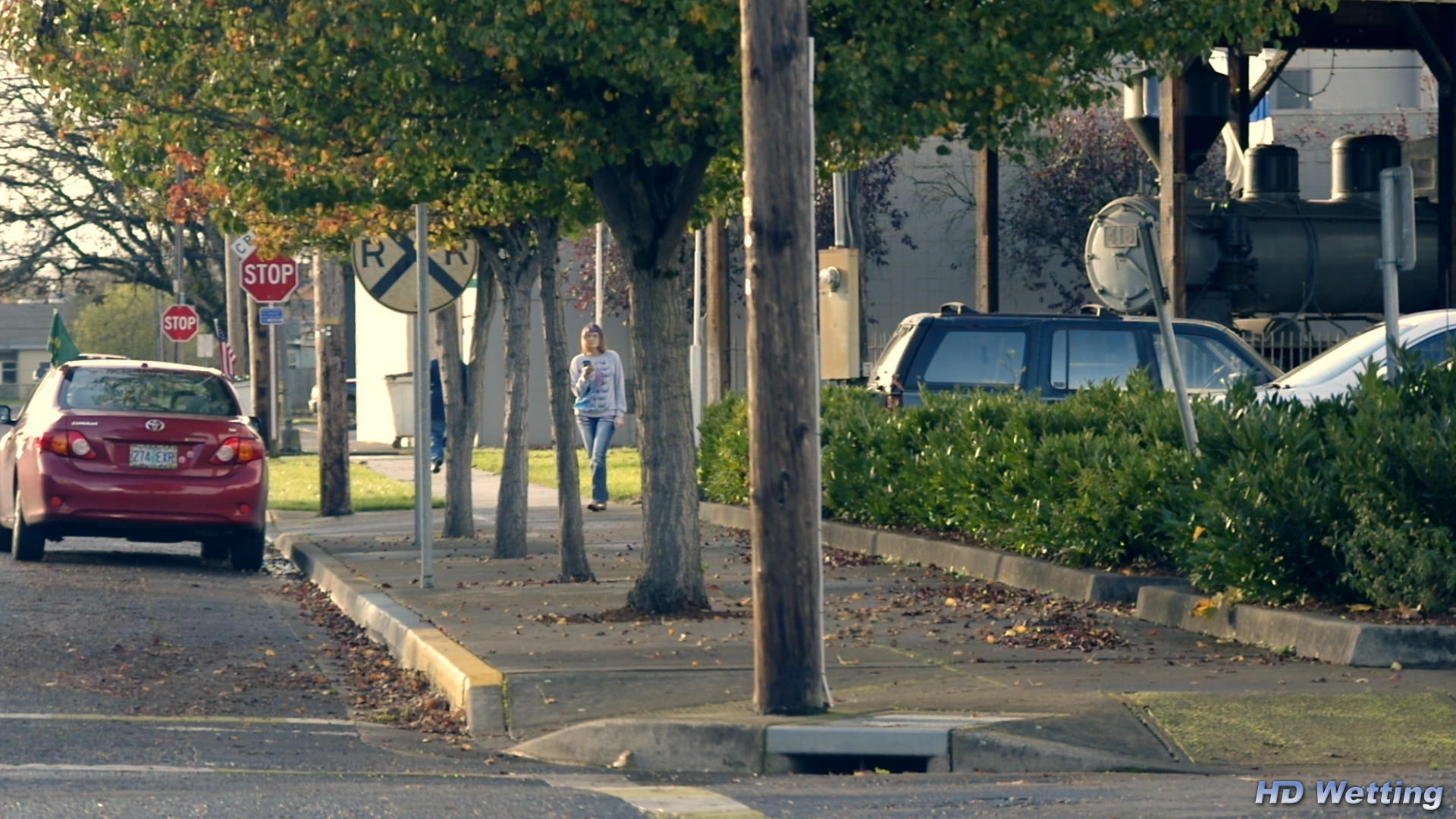 texting-1 Walking along the street, Sosha is desperate to pee