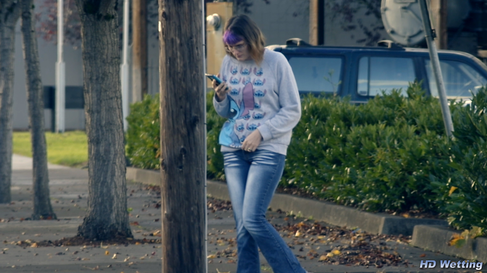 texting-5 Starting to leak a lot