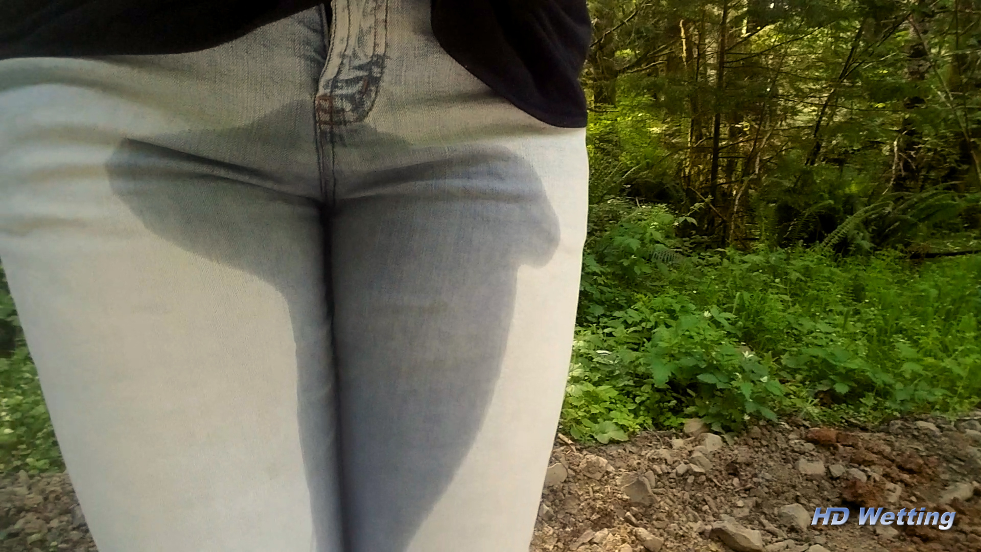 alisha-7 Close up shot showing the large pee patch on her jeans.